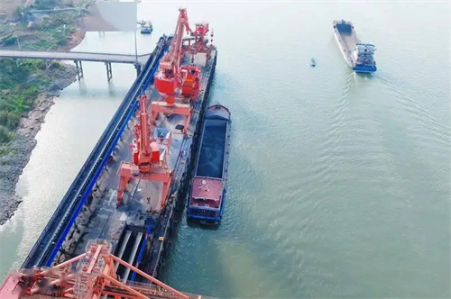 1707269762659504.jpg 沿长江看岸电⑦:标准化建设绿色岸电2.jpg