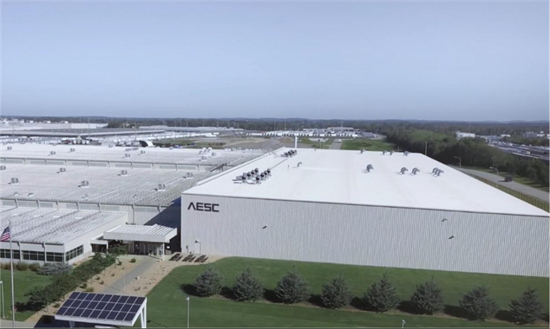 1760057734142820.jpg 央视聚焦储能行业:成本下降需求上涨,产业迎来黄金发展期2.jpg